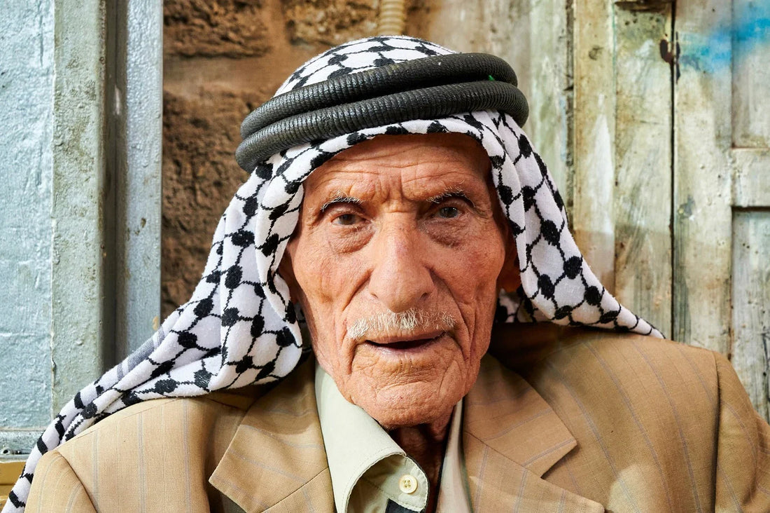 Keffiyeh vs Shemagh: What's the Difference? (Complete Guide 2024)